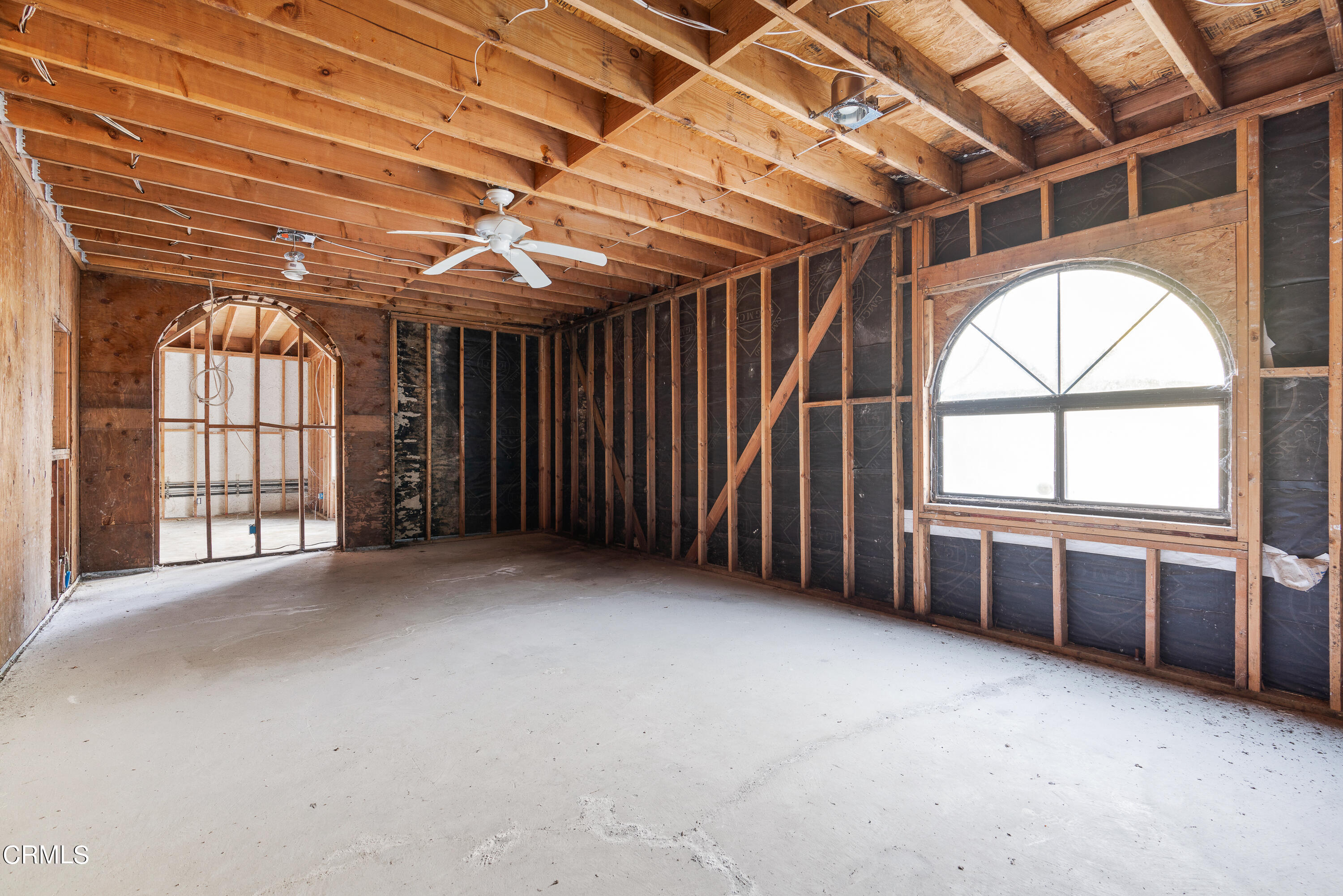 853 Chapea Road Pasadena, CA 91107 - Photo 15 of 32 an empty room with windows