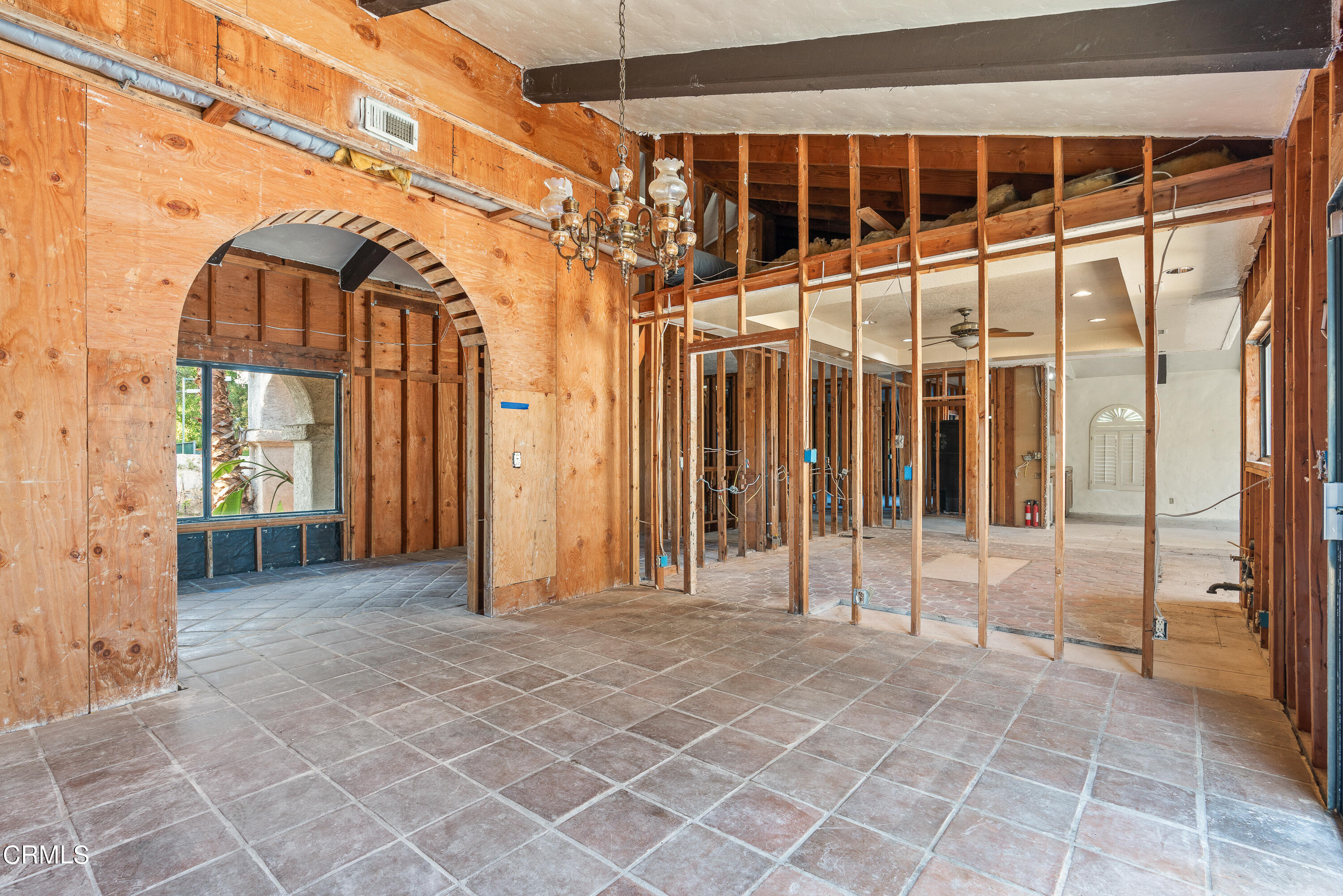 853 Chapea Road Pasadena, CA 91107 - Photo 4 of 32