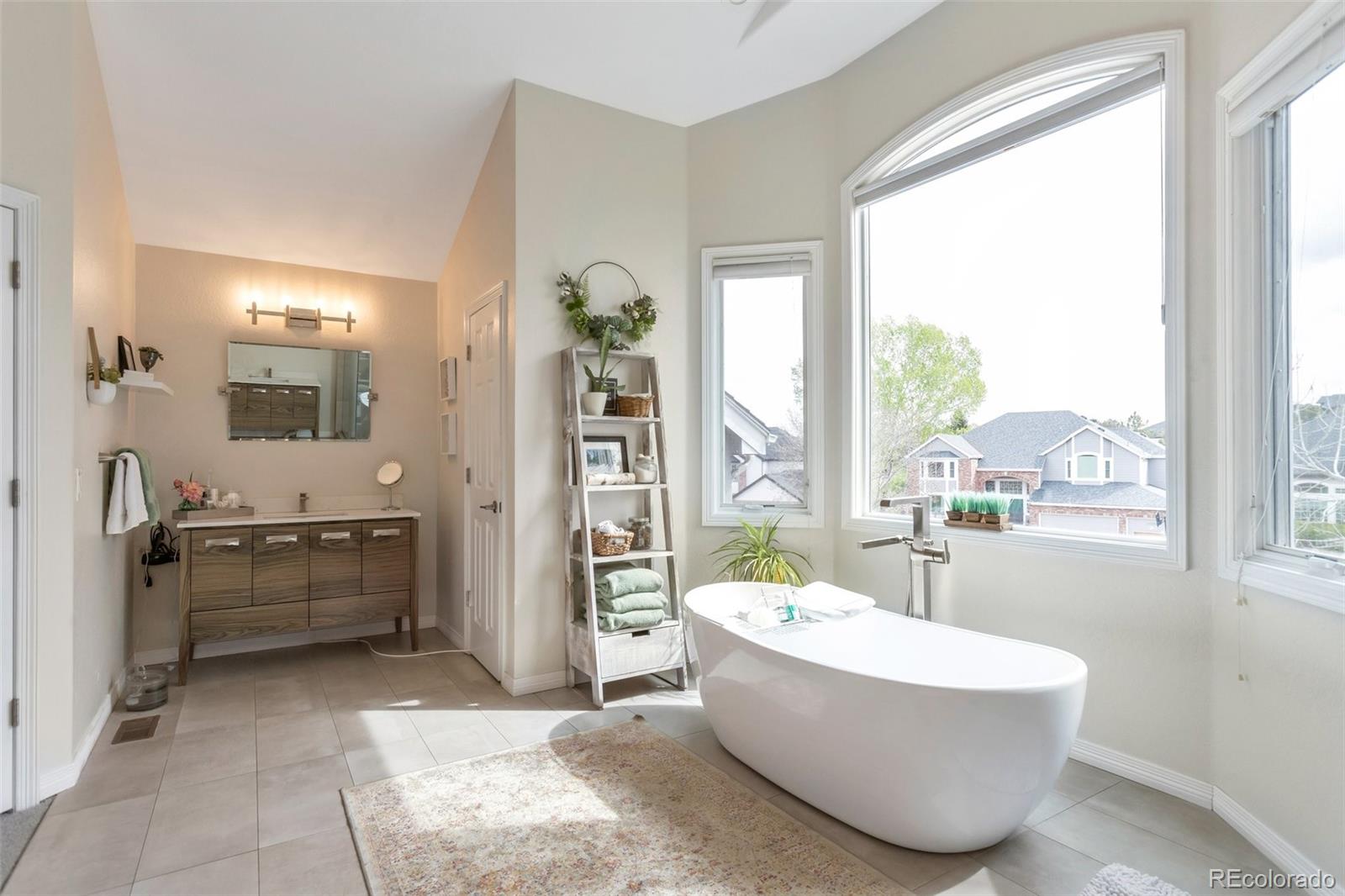 10773 Cougar Ridge Lone Tree, CO 80124 - Photo 18 of 26 Gallery Image 18