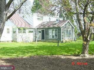 3975 Buck Road Huntingdon Valley, PA 19006 - Photo 2 of 5 Gallery Image 2