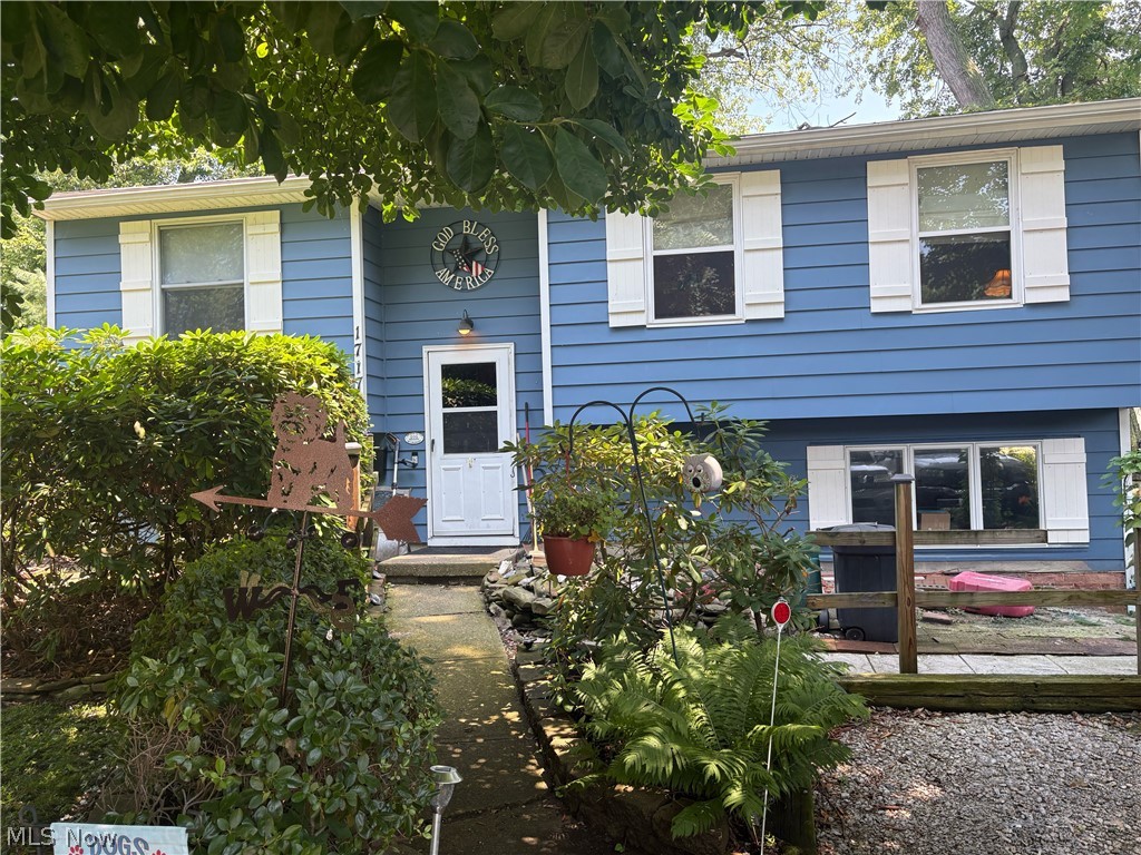 1717 Sterling Road Madison, OH 44057 - Photo 2 of 30