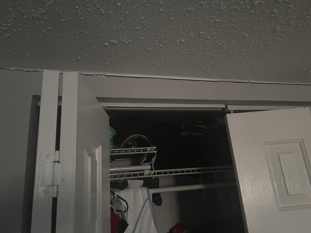 80 Howes Street Springfield, MA 01118 - Photo 23 of 27