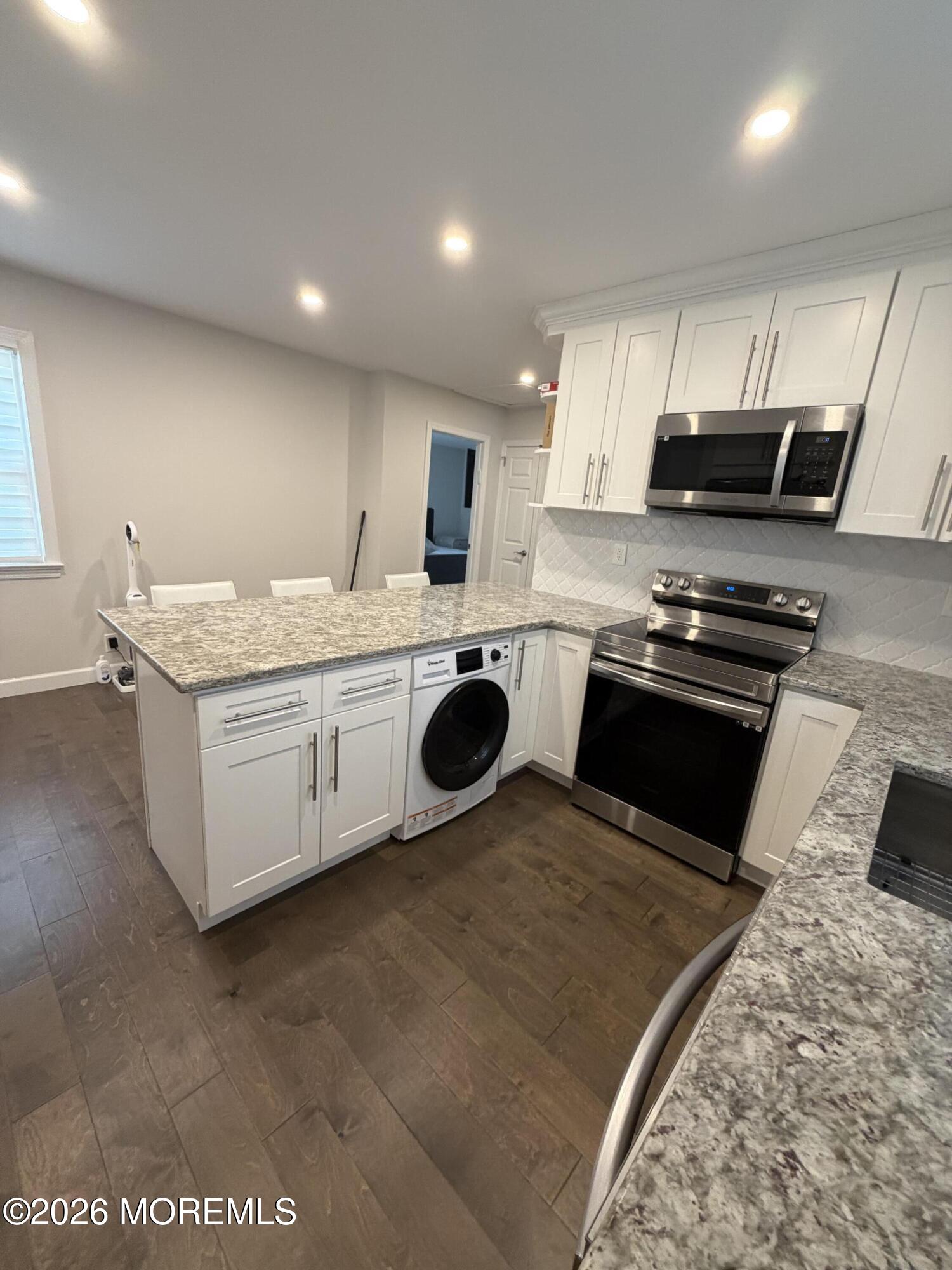 185 Elmwood Road Oakhurst, NJ 07755 - Photo 10 of 12 IMG_1502