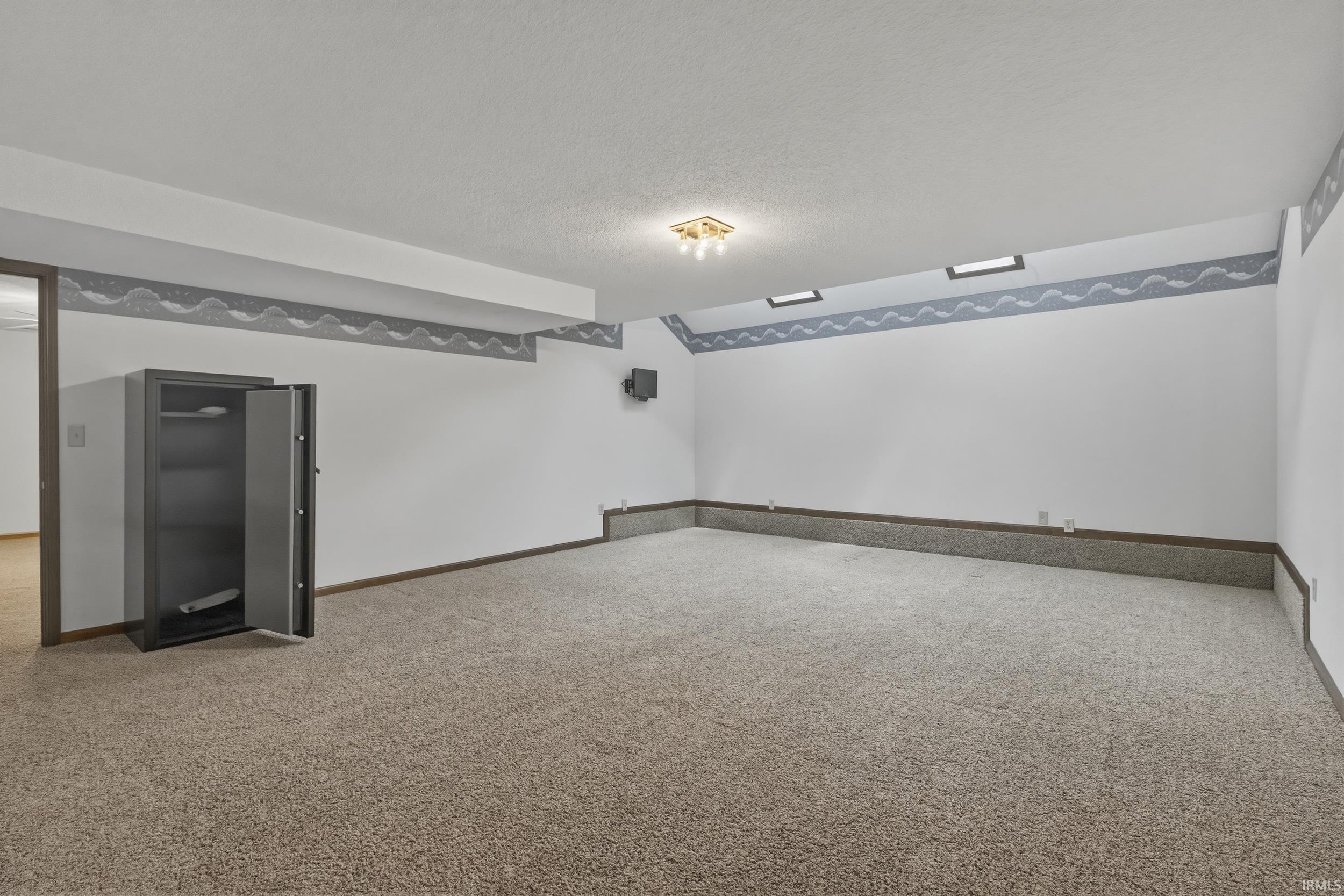 10702 Bass Road Fort Wayne, IN 46818 - Photo 32 of 36