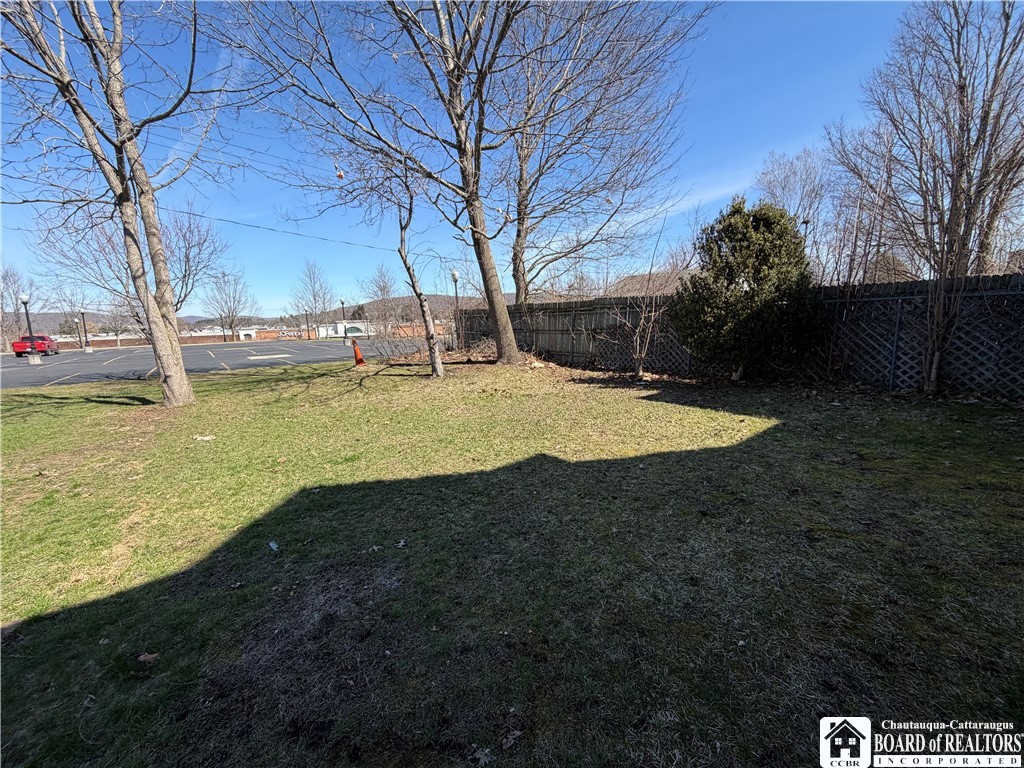 305 Tompkins Street Olean, NY 14760 - Photo 2 of 37