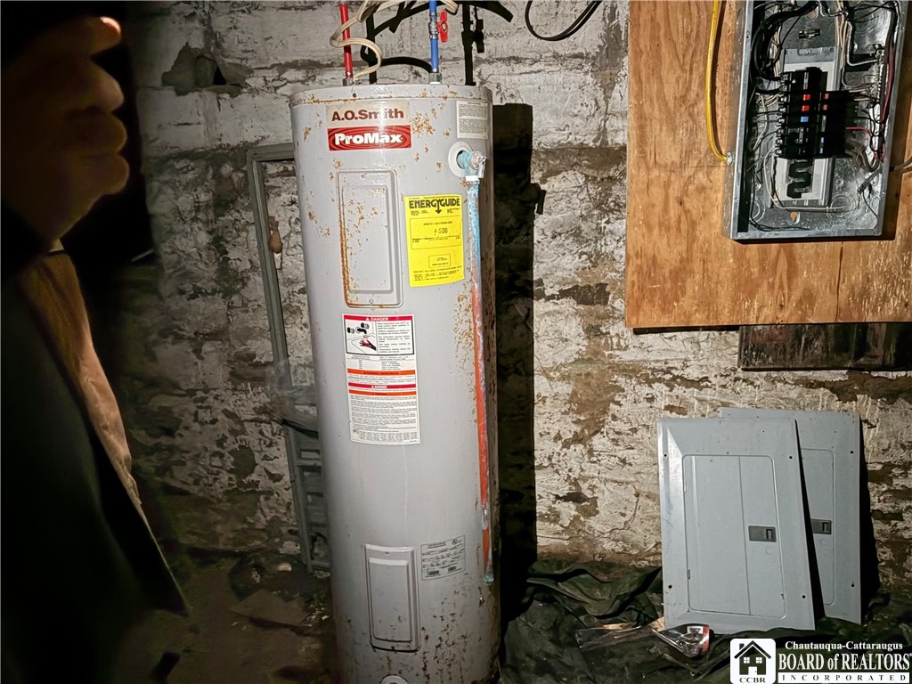 305 Tompkins Street Olean, NY 14760 - Photo 4 of 37