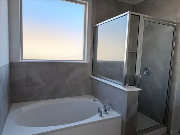 $2,225 | 605 Elm Grn Street, Hutto, TX 78634