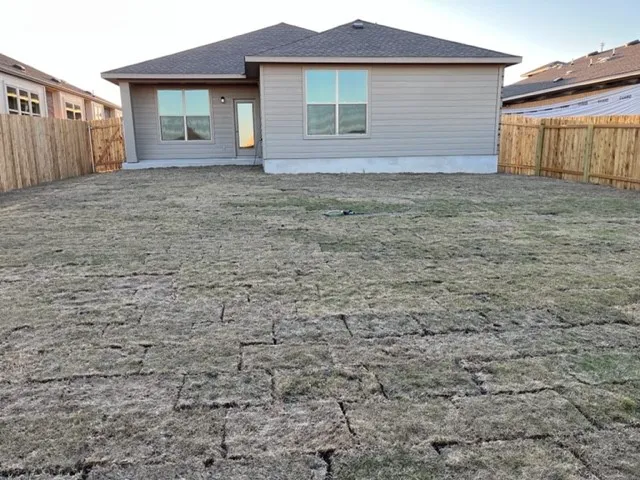 $2,275 | 605 Elm Grn Street, Hutto, TX 78634