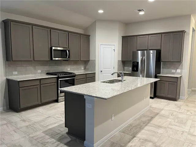 $2,275 | 605 Elm Grn Street, Hutto, TX 78634