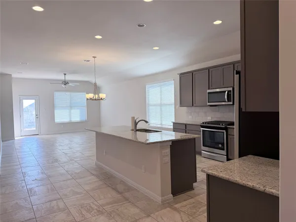 $2,225 | 605 Elm Grn Street, Hutto, TX 78634