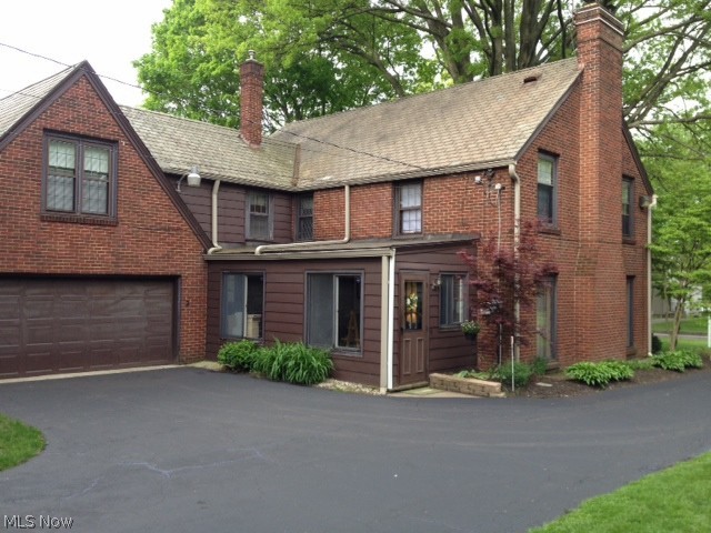 3915 Windsor Road Youngstown, OH 44512 - Photo 21 of 24 2 car garage plus another one car garage! Just had the drive-way done. Looks great!