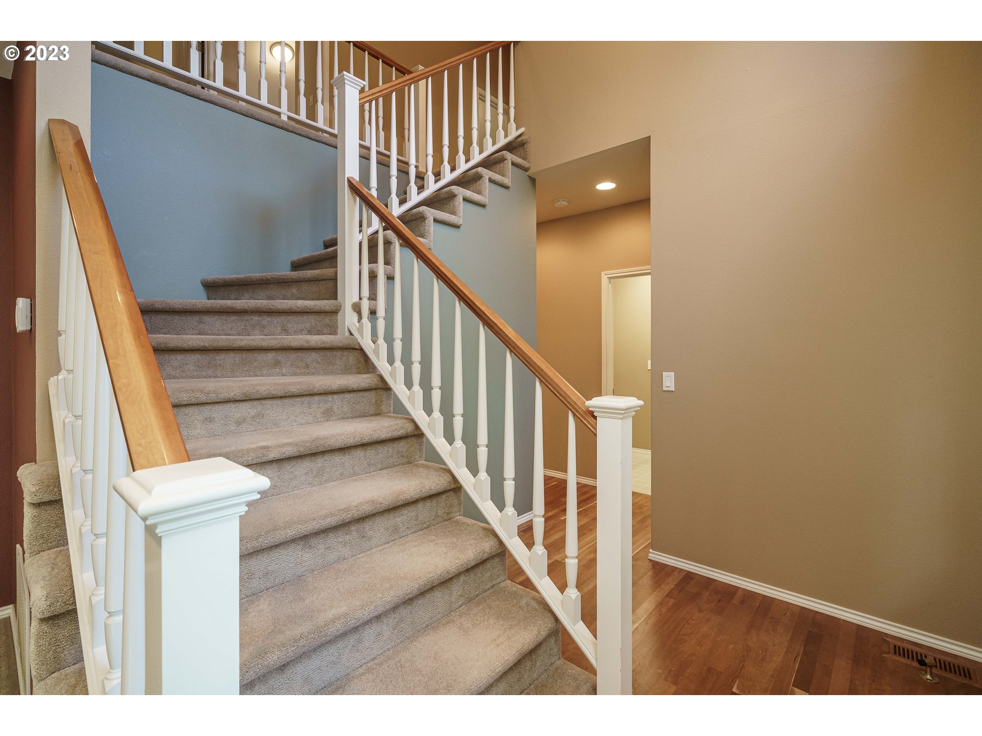 1601 Southeast Elliott Avenue Gresham, OR 97080 - Photo 13 of 48 a view of entryway and hall with wooden floor