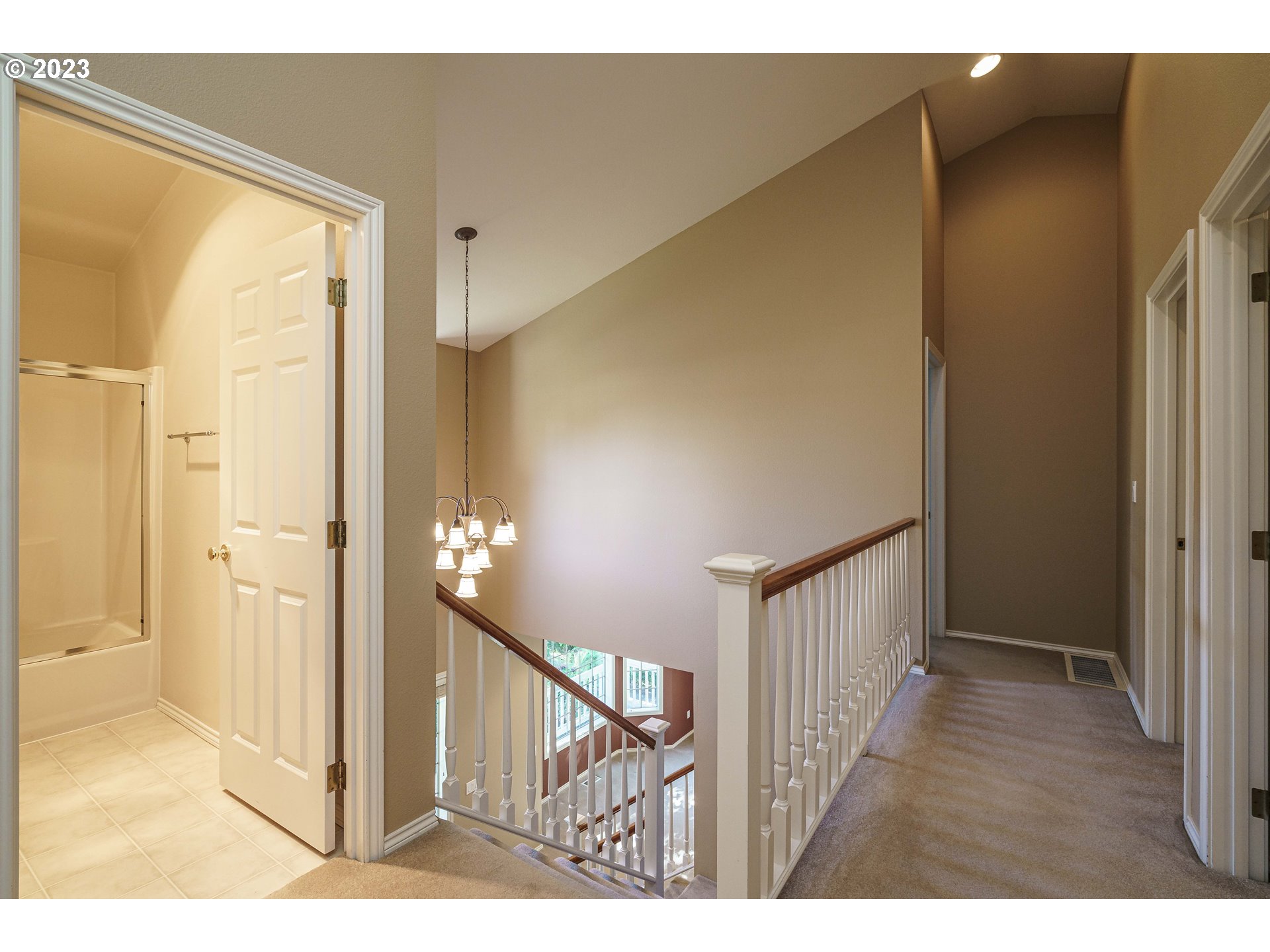 1601 Southeast Elliott Avenue Gresham, OR 97080 - Photo 14 of 48 a view interior of the house