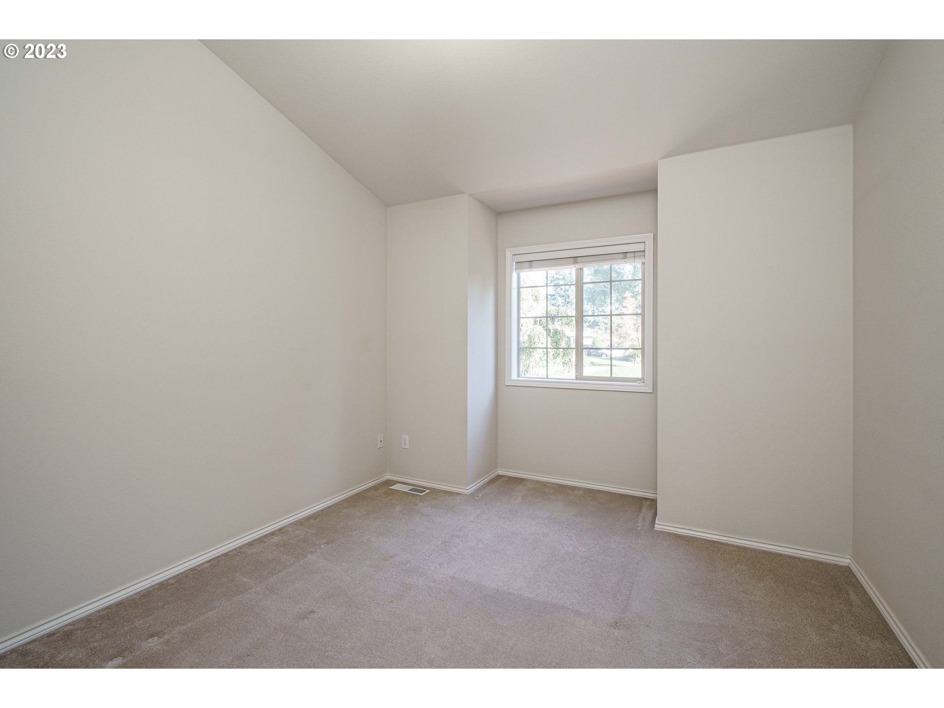 1601 Southeast Elliott Avenue Gresham, OR 97080 - Photo 26 of 48 a view of an empty room with a window