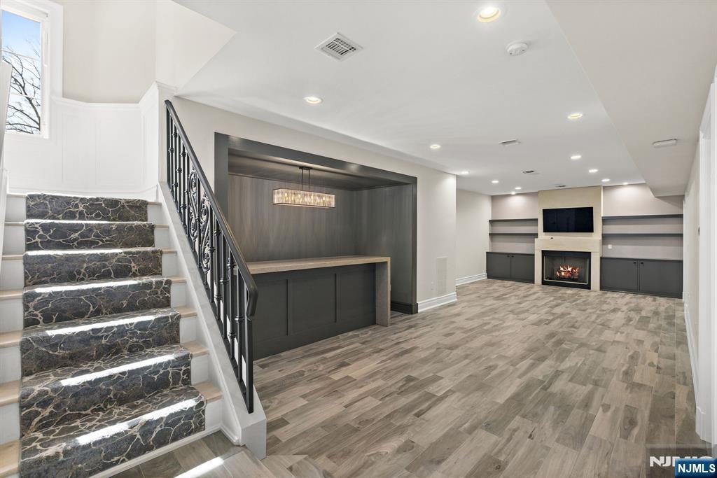 111 Demarest Avenue Englewood Cliffs, NJ 07632 - Photo 20 of 26