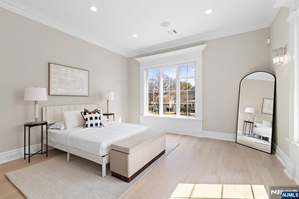 111 Demarest Avenue Englewood Cliffs, NJ 07632 - Photo 8 of 26