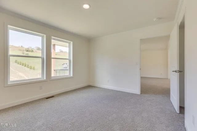 $299,000 | 345 Dean Hollow Road, Nickelsville, VA 24271