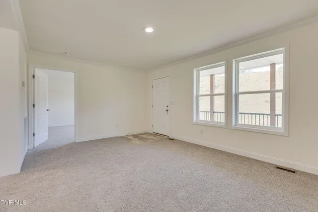 $299,000 | 345 Dean Hollow Road, Nickelsville, VA 24271