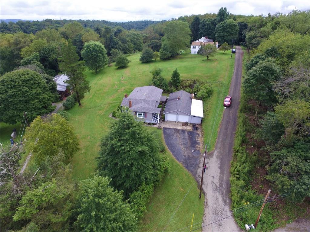 453 Simpson Howell Road Elizabeth, PA 15037 - Photo 11 of 25 The Perfect Combination of Privacy & Convenience!