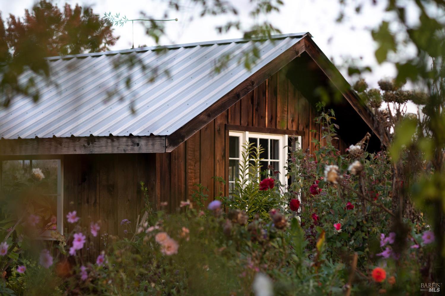 766 Westside Road Healdsburg, CA 95448 - Photo 13 of 38