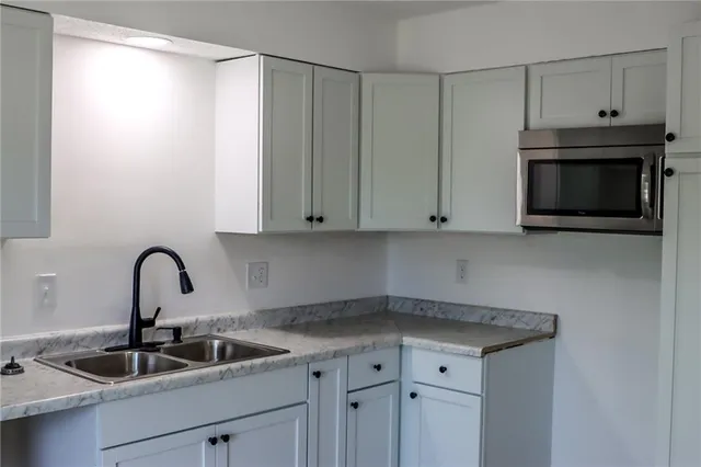 $150,000 | 8422 Lane Place, Raytown, MO 64138