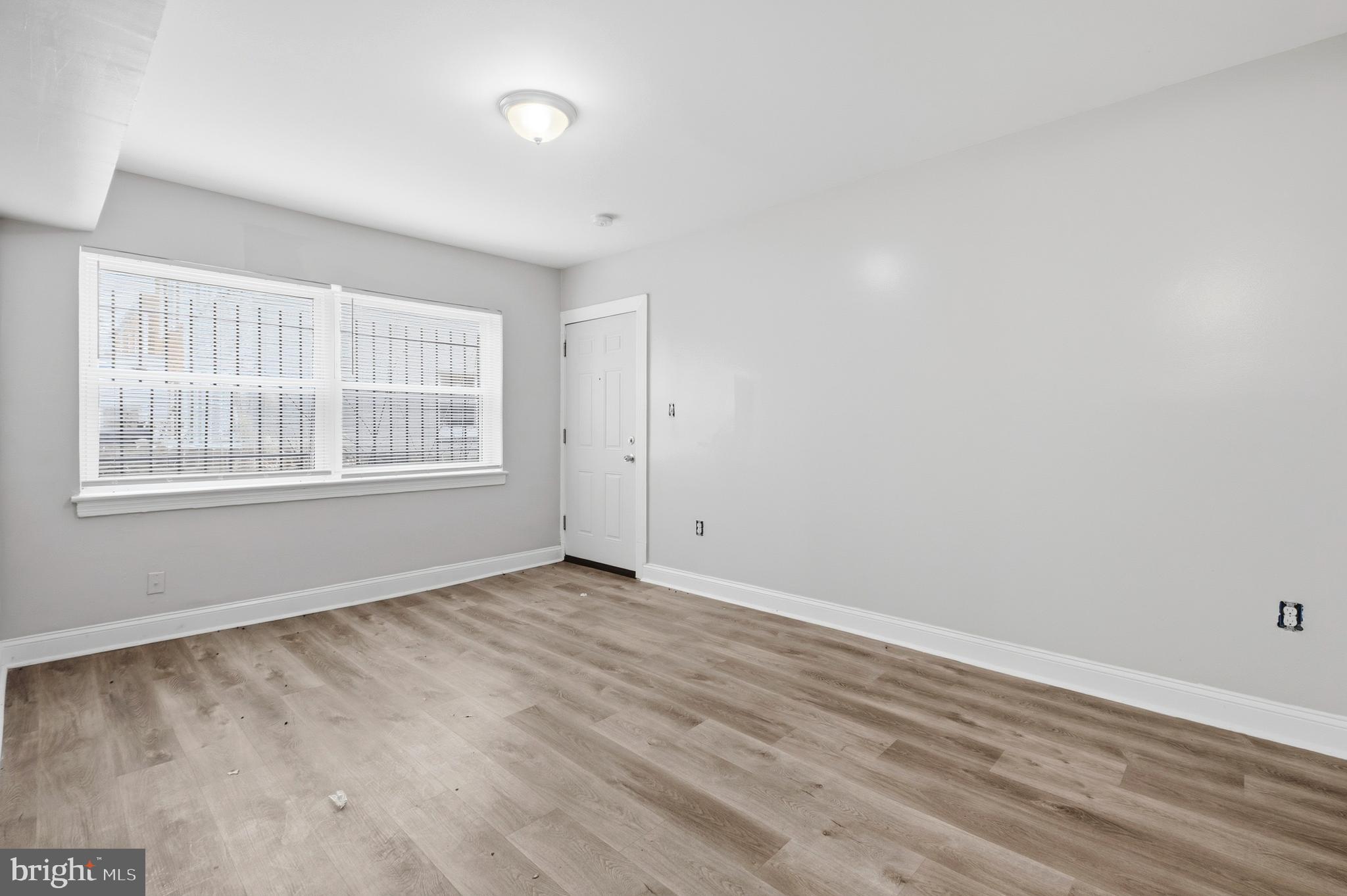 4633 Hillside Road Southeast Washington, DC 20019 - Photo 7 of 12