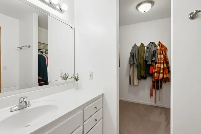 $314,900 | 1603 Raindrop Drive, Eagan, MN 55121