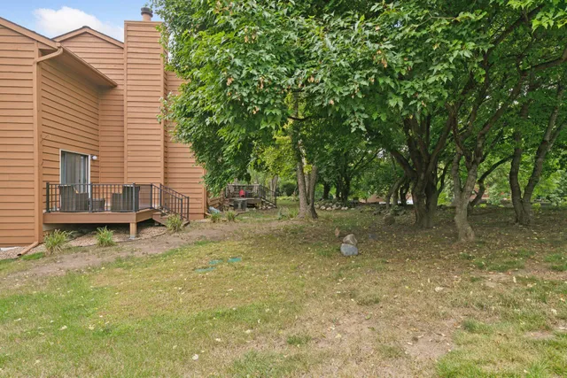 $314,900 | 1603 Raindrop Drive, Eagan, MN 55121