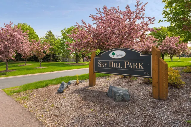 $314,900 | 1603 Raindrop Drive, Eagan, MN 55121