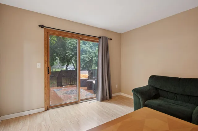 $314,900 | 1603 Raindrop Drive, Eagan, MN 55121