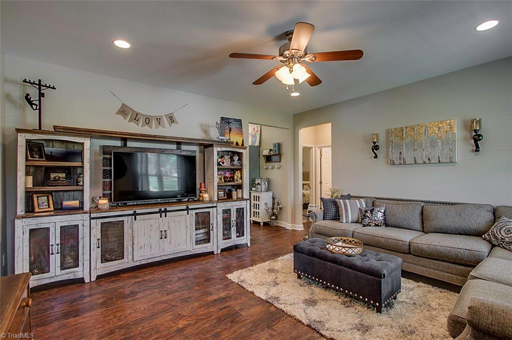 4268 Brown Oaks Road Randleman, NC 27317 - Photo 7 of 30 Gallery Image 7