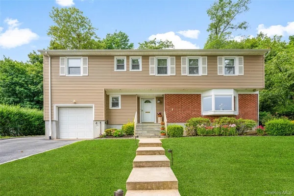 $999,000 | 5 Oakridge Road, White Plains, NY 10607