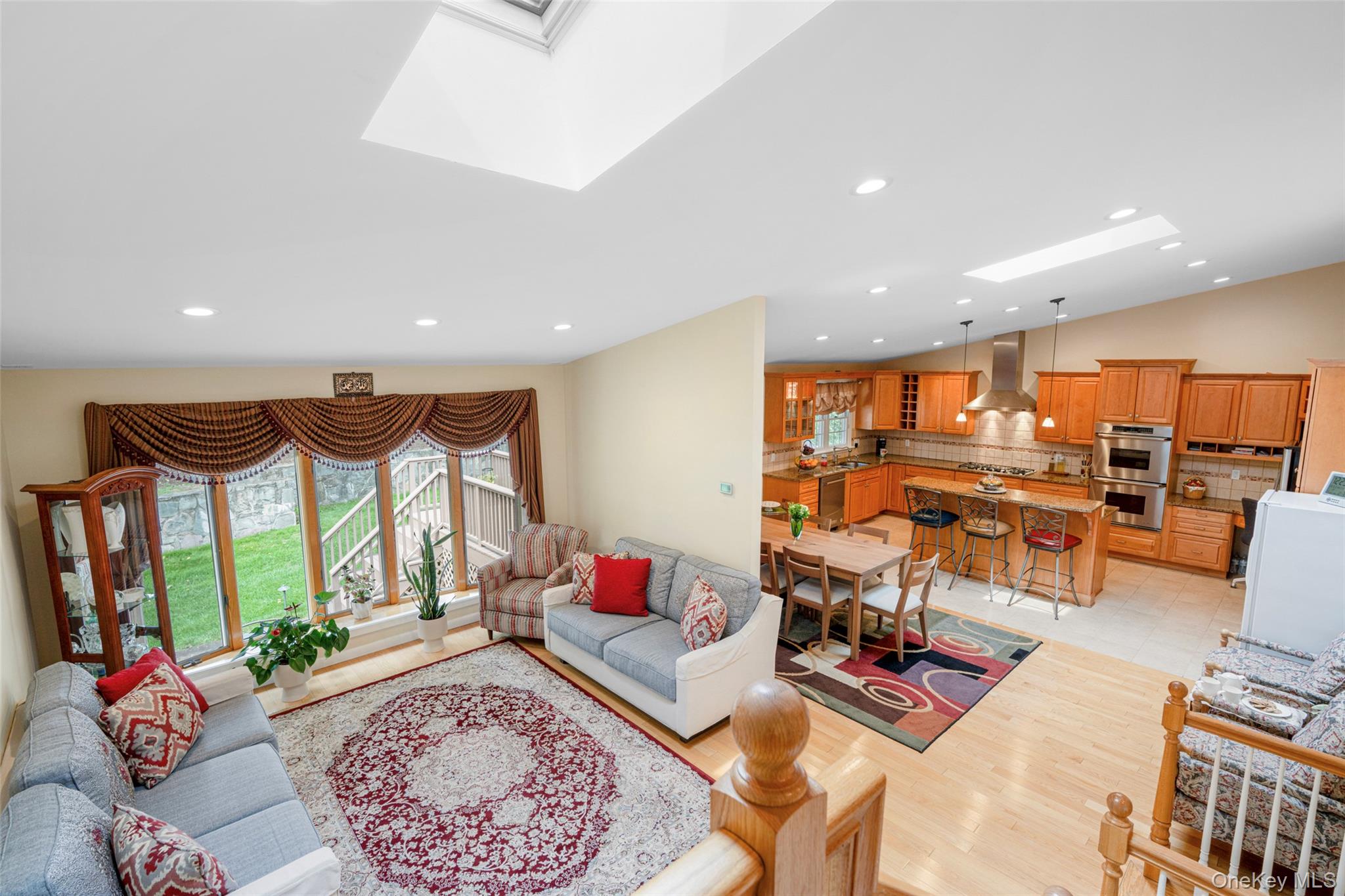 5 Oakridge Road White Plains, NY 10607 - Photo 2 of 30