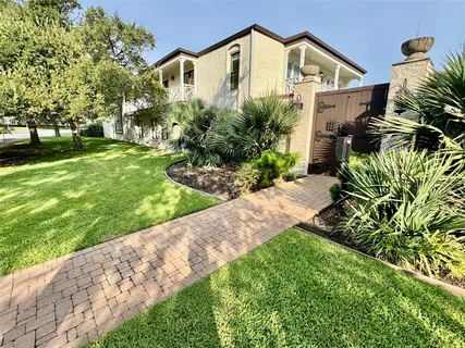 $275,000 | 5907 East University Boulevard, Unit 201, Dallas, TX 75206