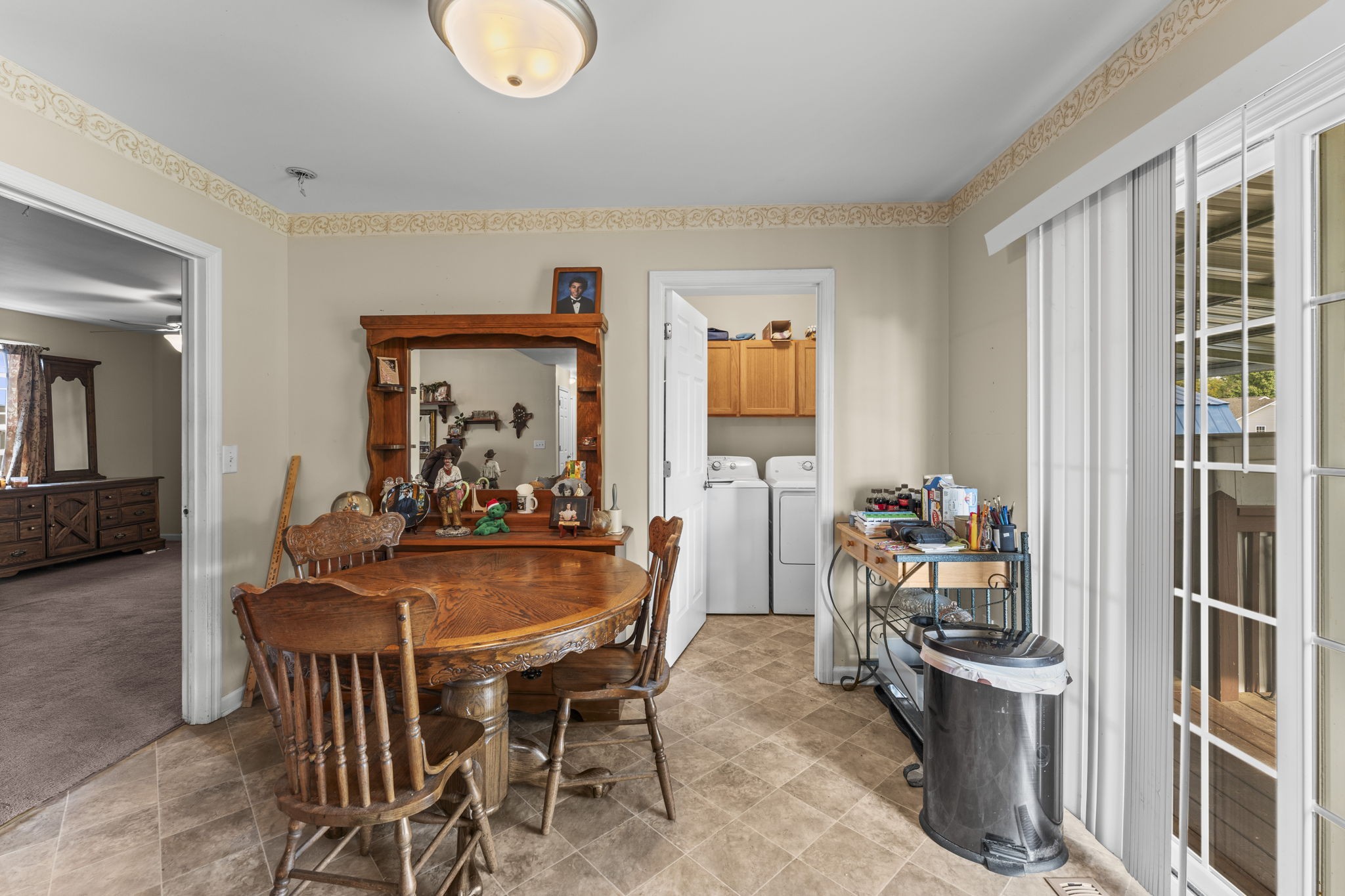 159 Apple Drive Winchester, TN 37398 - Photo 20 of 32 a dining room with furniture and window