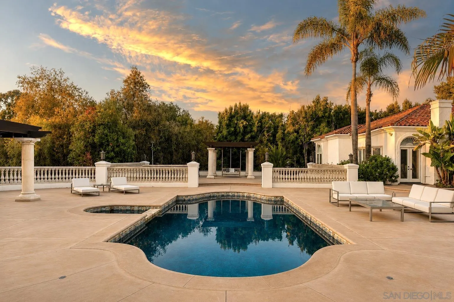 6998 Rancho La Cima Drive Rancho Santa Fe, CA 92067 - Photo 4 of 22