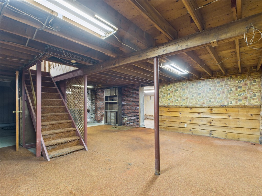 106 Bishop Hill Road Johnston, RI 02919 - Photo 16 of 17