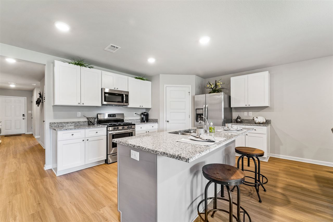 31484 Lyon Road Daphne, AL 36527 - Photo 5 of 22