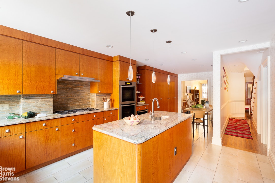 31 South Elliott Place Brooklyn, NY 11217 - Photo 12 of 16