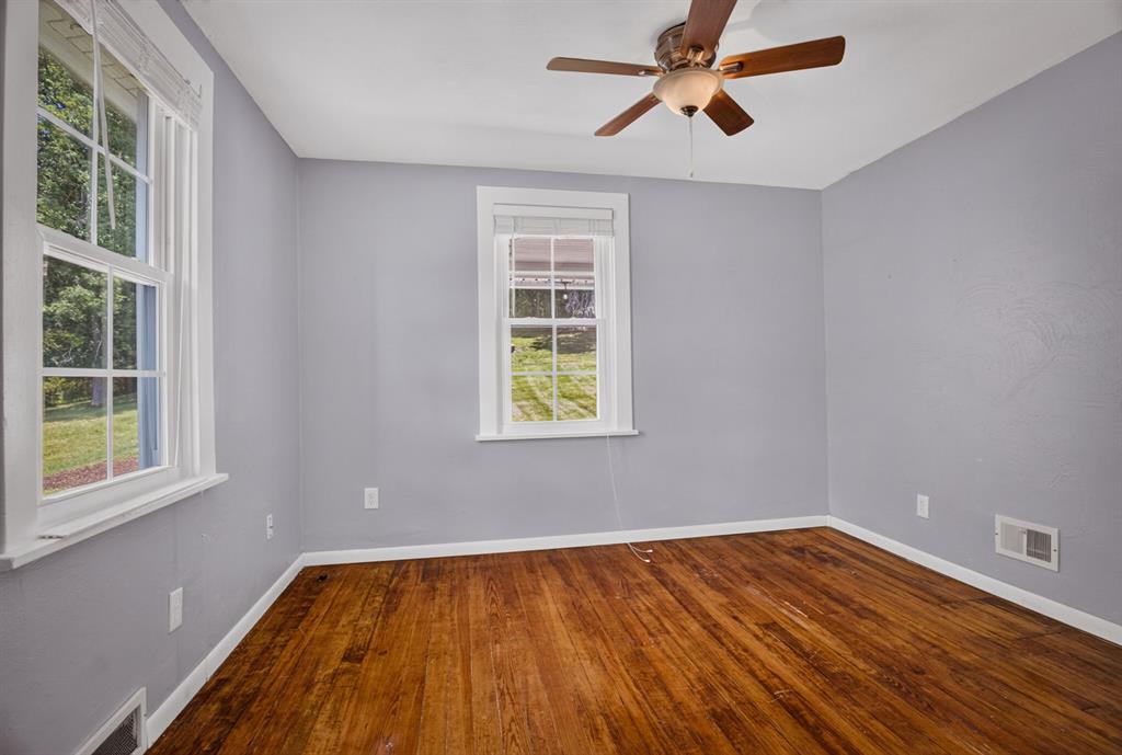 122 W Road Pittsburgh, PA 15209 - Photo 16 of 45 Gallery Image 16