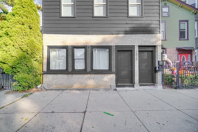 $2,500 | 1510 West Cullerton Street, Unit 2, Chicago, IL 60608