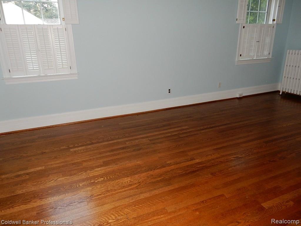 1034 Roslyn Road Grosse Pointe, MI 48236 - Photo 12 of 28 DSCN3369.jpg
