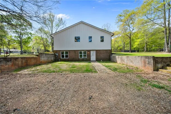 $850,000 | 401 Coleman Drive, Statham, GA 30666