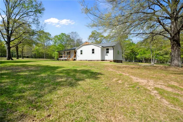 $850,000 | 401 Coleman Drive, Statham, GA 30666