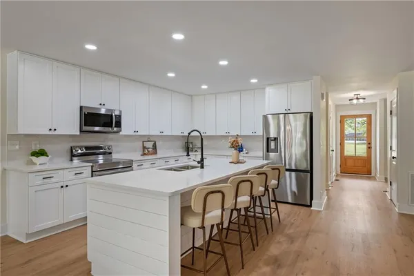 $850,000 | 401 Coleman Drive, Statham, GA 30666