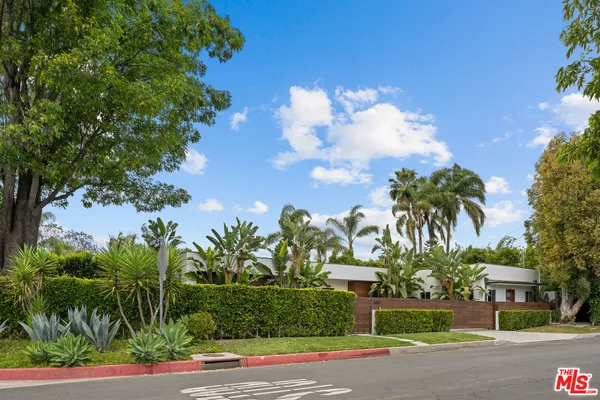 $2,199,000 | 5051 Noble Avenue, Sherman Oaks, CA 91403