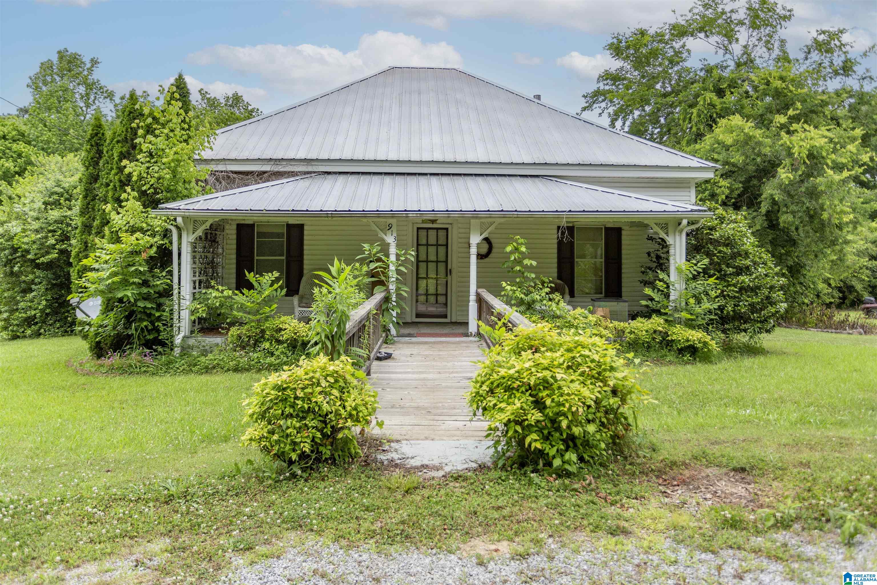 913 3rd Avenue Ragland, AL 35131 - Photo 2 of 24
