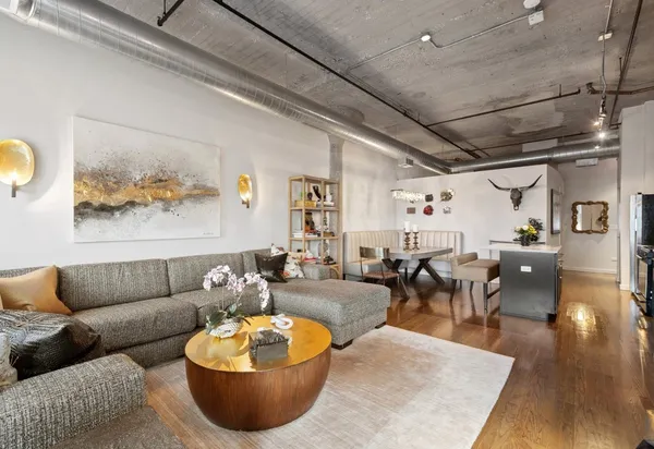 $4,250 | 758 North Larrabee Street, Unit 809, Chicago, IL 60654