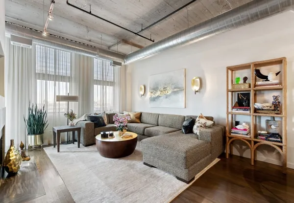 $4,250 | 758 North Larrabee Street, Unit 809, Chicago, IL 60654