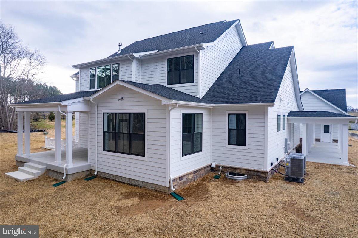 39762 Rivers Edge Lane Lovettsville, VA 20180 - Photo 107 of 118 a view of a house with a yard